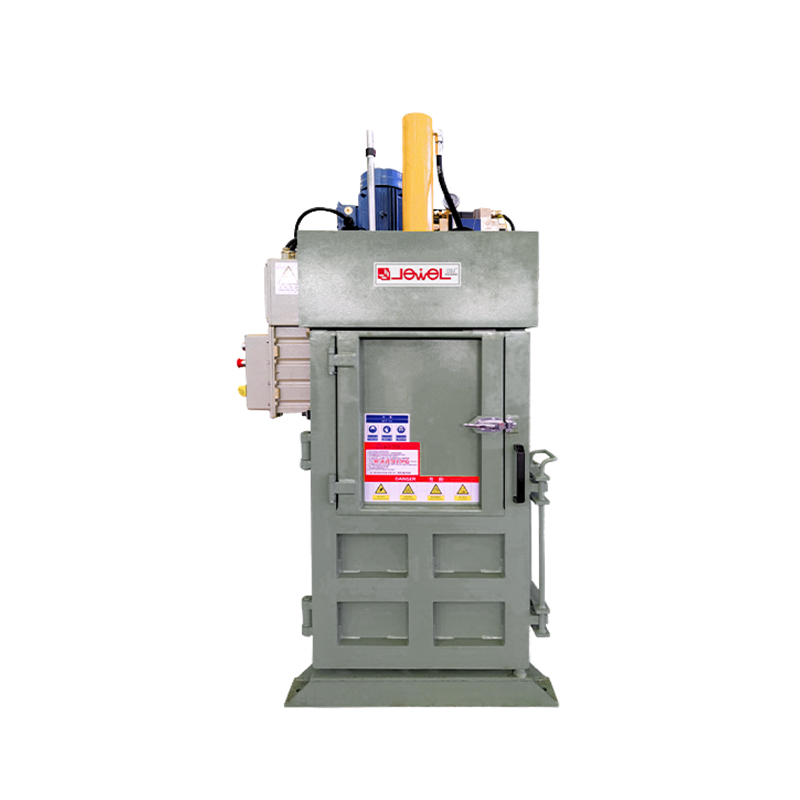 Enfardadeira de compressão de material vertical pequeno