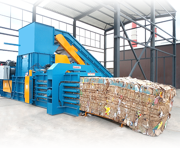Solução multifuncional de enfardadeira para centro de reciclagem da Bielorrússia
