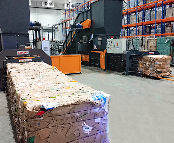 Solução de descarte automatizado para embalagens de resíduos no principal centro logístico de supermercados da Rússia